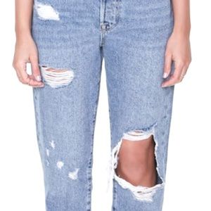 NWT! Forever 21 highrise Mom destroyed jeans sz 25